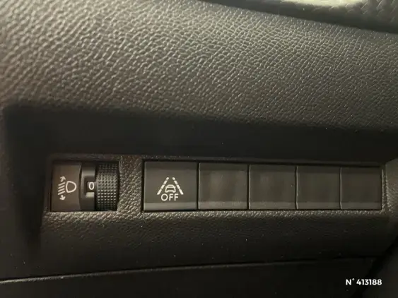 PEUGEOT 2008 II - voiture d'occasion - Photo 15