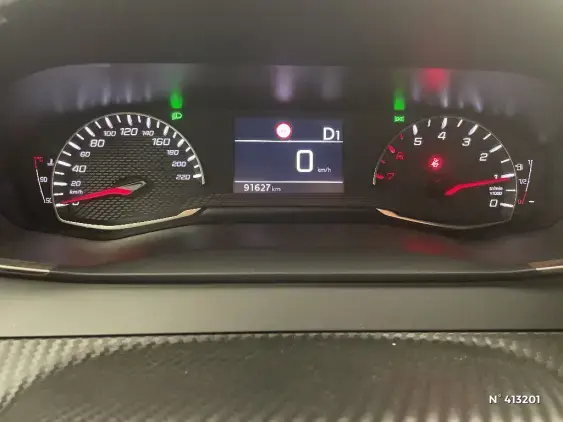 PEUGEOT 2008 II - voiture d'occasion - Photo 12