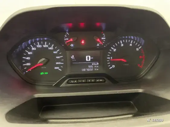 PEUGEOT PARTNER III - voiture d'occasion - Photo 11