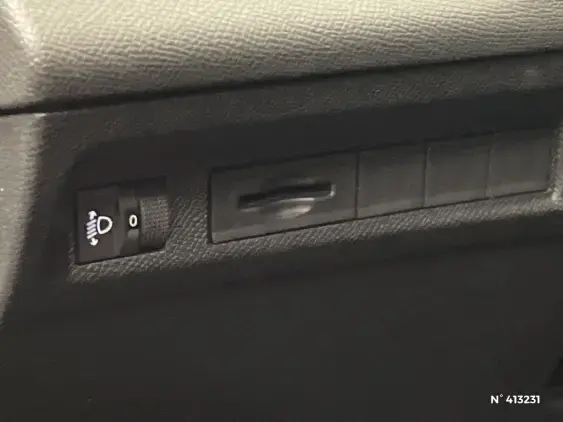 PEUGEOT 308 III - voiture d'occasion - Photo 15