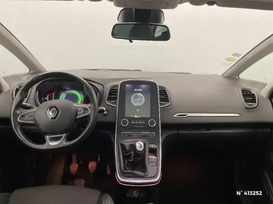 RENAULT SCENIC IV - voiture d'occasion - Photo 9