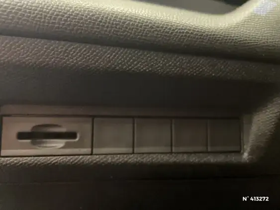 PEUGEOT 308 III - voiture d'occasion - Photo 15