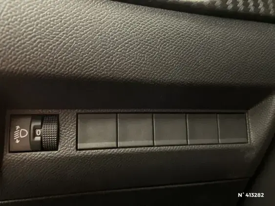 PEUGEOT 208 II - voiture d'occasion - Photo 15