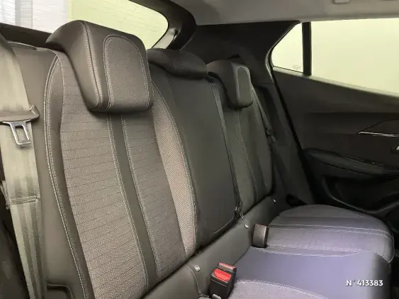 PEUGEOT 2008 II - voiture d'occasion - Photo 11