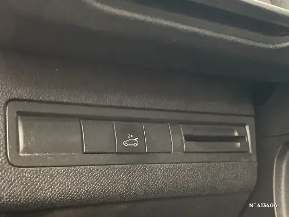 PEUGEOT 3008 II - voiture d'occasion - Photo 15