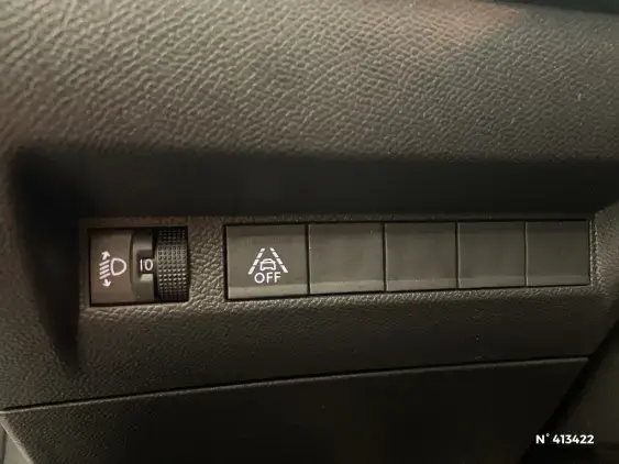 PEUGEOT 208 II - voiture d'occasion - Photo 14