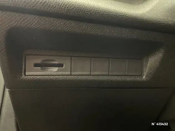 PEUGEOT 308 III - voiture d'occasion - Photo 15