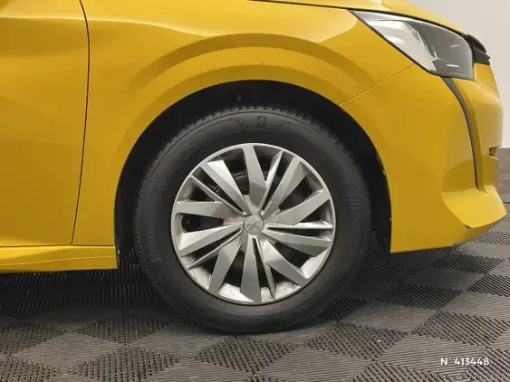 PEUGEOT 208 BUSINESS R II - voiture d'occasion - Photo 8