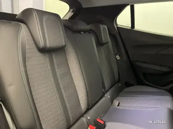 PEUGEOT 2008 II - voiture d'occasion - Photo 11