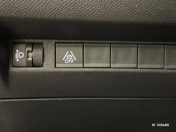 PEUGEOT 208 ELECTRIQUE II - voiture d'occasion - Photo 14