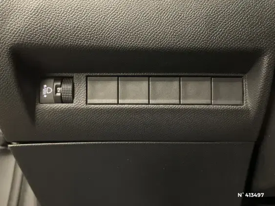 PEUGEOT 208 II - voiture d'occasion - Photo 15