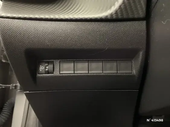 PEUGEOT 208 II - voiture d'occasion - Photo 15