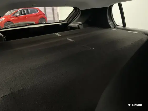 PEUGEOT 208 BUSINESS R II - voiture d'occasion - Photo 11