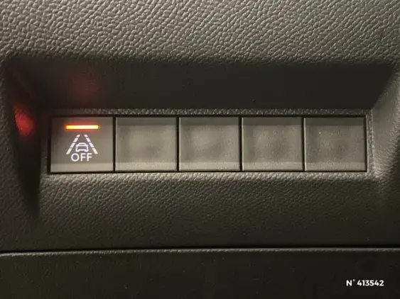 PEUGEOT 2008 II - voiture d'occasion - Photo 15