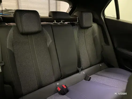 PEUGEOT 2008 II - voiture d'occasion - Photo 11