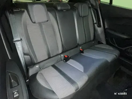 PEUGEOT 2008 II - voiture d'occasion - Photo 11