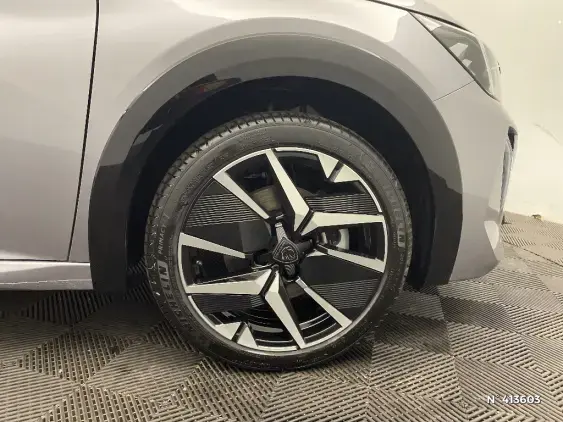 PEUGEOT 208 II - voiture d'occasion - Photo 8