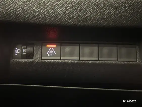 PEUGEOT 208 II - voiture d'occasion - Photo 15