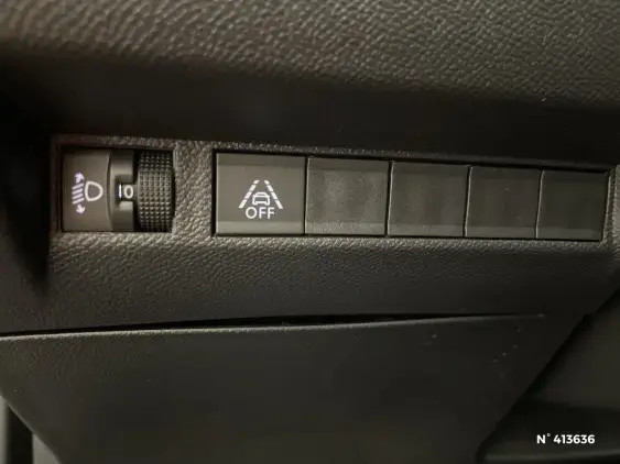 PEUGEOT 2008 II - voiture d'occasion - Photo 15