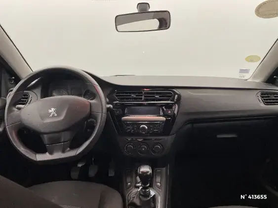 PEUGEOT 208 II - voiture d'occasion - Photo 9