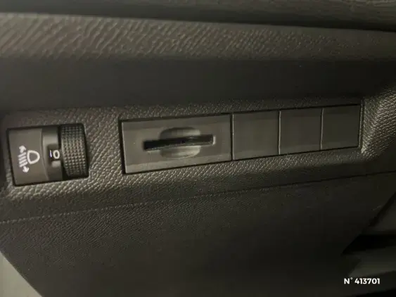 PEUGEOT 308 III - voiture d'occasion - Photo 15