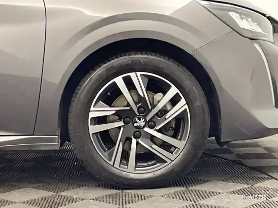PEUGEOT 208 II - voiture d'occasion - Photo 8