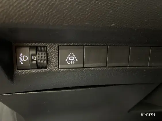 PEUGEOT 208 II - voiture d'occasion - Photo 14