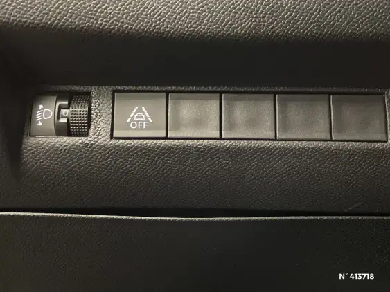 PEUGEOT 2008 II - voiture d'occasion - Photo 14