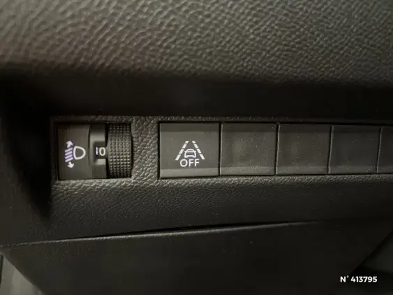 PEUGEOT 208 II - voiture d'occasion - Photo 15