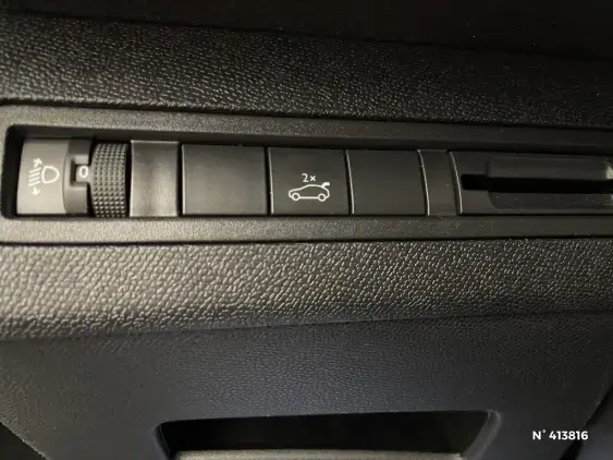 PEUGEOT 3008 II - voiture d'occasion - Photo 15
