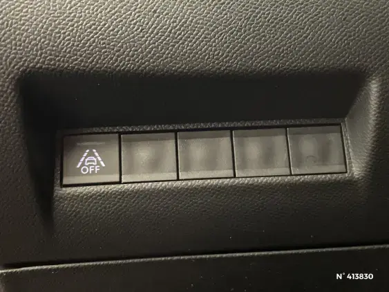 PEUGEOT 2008 II - voiture d'occasion - Photo 15