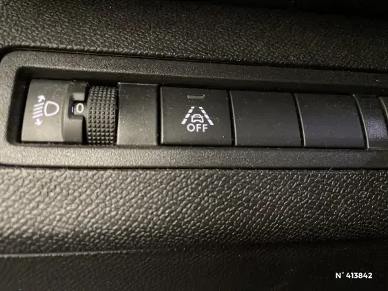 PEUGEOT 3008 II - voiture d'occasion - Photo 15