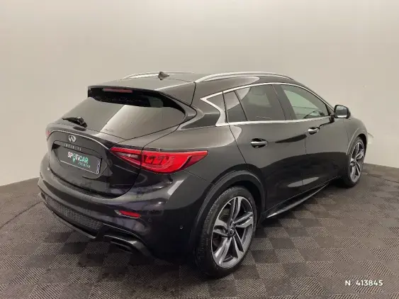 INFINITI Q30 - voiture d'occasion - Photo 4