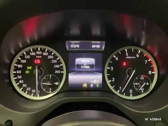 INFINITI Q30 - voiture d'occasion - Photo 12