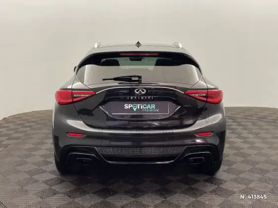 INFINITI Q30 - voiture d'occasion - Photo 6