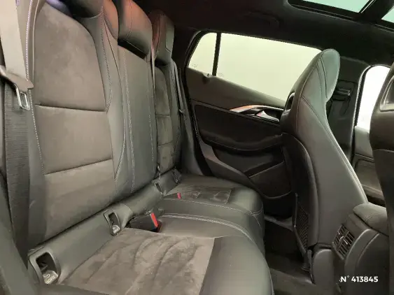 INFINITI Q30 - voiture d'occasion - Photo 11