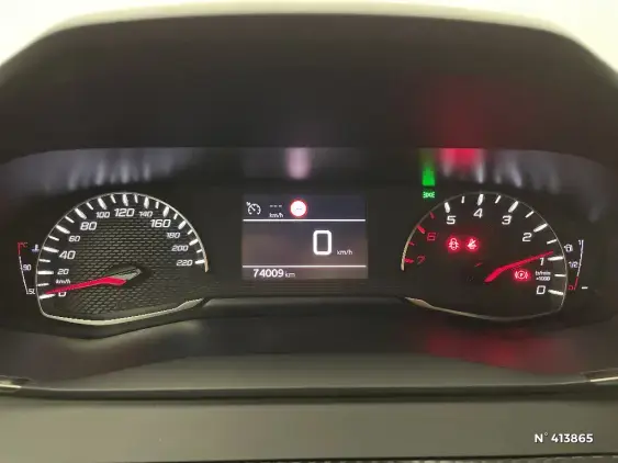 PEUGEOT 2008 II - voiture d'occasion - Photo 12