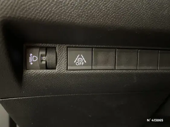 PEUGEOT 2008 II - voiture d'occasion - Photo 15