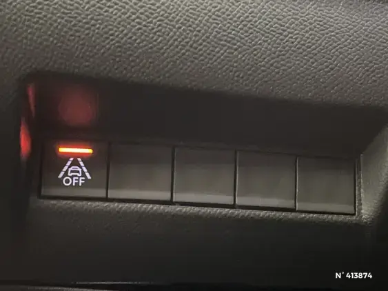 PEUGEOT 208 II - voiture d'occasion - Photo 15