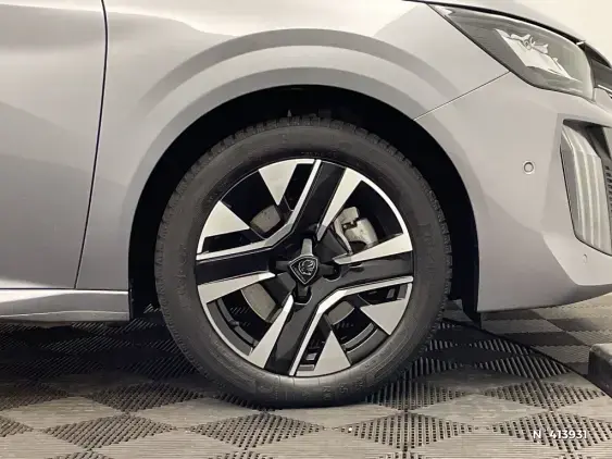 PEUGEOT 208 II - voiture d'occasion - Photo 8