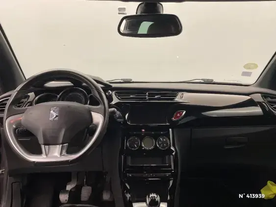 DS DS 3 CROSSBACK I - voiture d'occasion - Photo 9