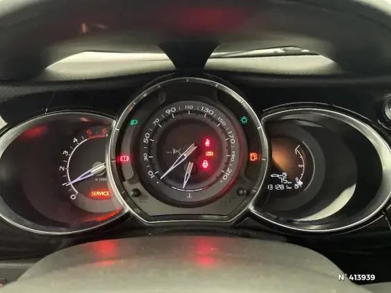 DS DS 3 CROSSBACK I - voiture d'occasion - Photo 12
