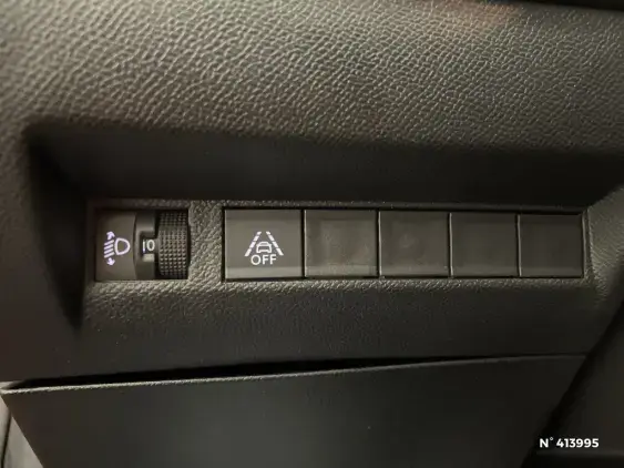 PEUGEOT 208 II - voiture d'occasion - Photo 15