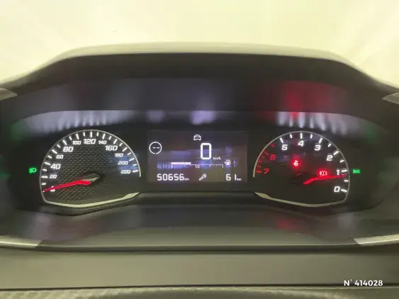PEUGEOT 208 II - voiture d'occasion - Photo 12