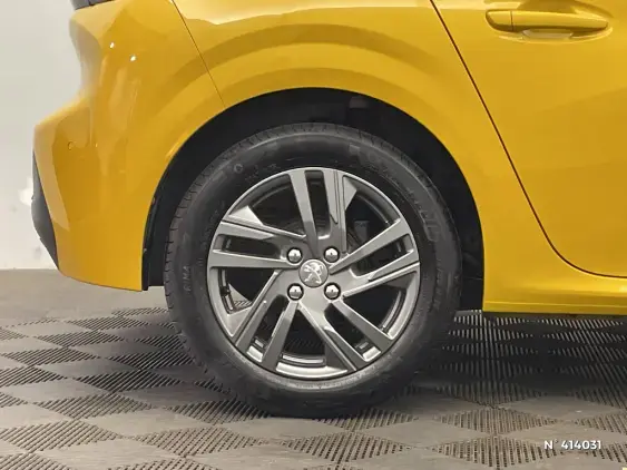 PEUGEOT 208 II - voiture d'occasion - Photo 8