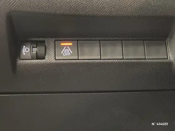 PEUGEOT 208 II - voiture d'occasion - Photo 15