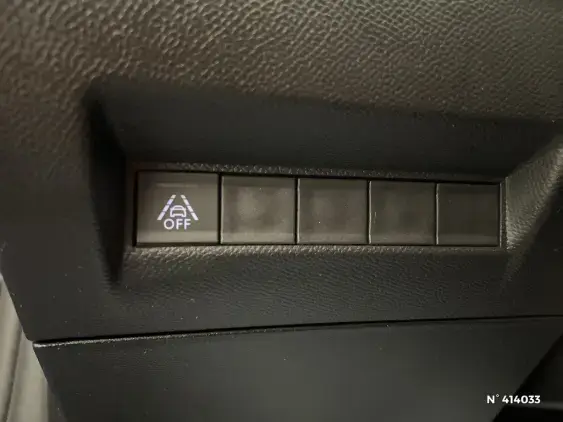 PEUGEOT 208 II - voiture d'occasion - Photo 15