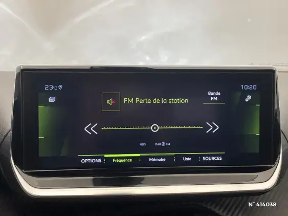 PEUGEOT 2008 II - voiture d'occasion - Photo 13