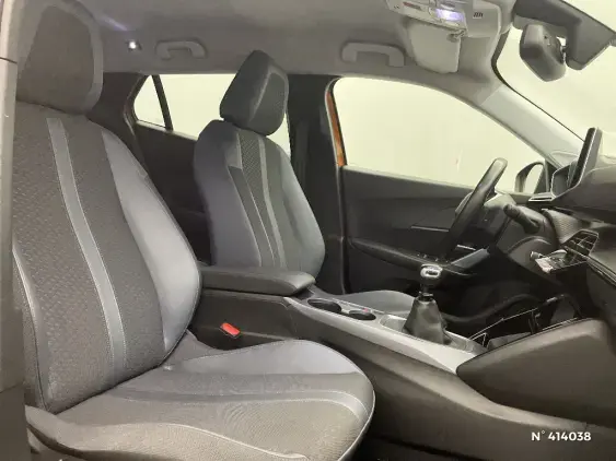 PEUGEOT 2008 II - voiture d'occasion - Photo 10