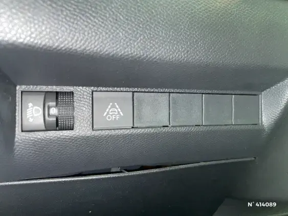 PEUGEOT 208 ELECTRIQUE II - voiture d'occasion - Photo 15